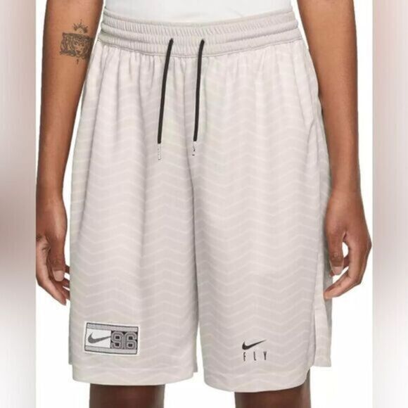 NWT NIKE Fly Women’s Standard Fit Dri Fit Basketball 9” Shorts Cream Chevron - M - Picture 1 of 9